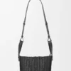 Bolso tipo hammock compacto en piel de becerro Bolso tipo hammock compacto en piel de becerro