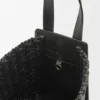 Bolso tipo hammock compacto en piel de becerro Bolso tipo hammock compacto en piel de becerro