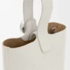 Bolso tipo Pebble Bucket mini en piel de becerro suave granulada Bolso tipo Pebble Bucket mini en piel de becerro suave granulada