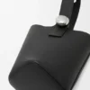 Bolso tipo Pebble Bucket mini en piel de becerro suave granulada
