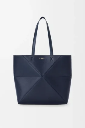 Bolso tipo tote mediano con pliegue Puzzle Fold horizontal en piel de becerro de grano suave