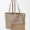 Bolso tipo tote mediano con pliegue Puzzle Fold horizontal en piel de becerro de grano suave Bolso tipo tote mediano con pliegue Puzzle Fold horizontal en piel de becerro de grano suave
