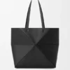 Bolso tipo tote mediano con pliegue Puzzle Fold horizontal en piel de becerro de grano suave Bolso tipo tote mediano con pliegue Puzzle Fold horizontal en piel de becerro de grano suave