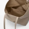 Bolso tipo tote mediano con pliegue Puzzle Fold horizontal en piel de becerro de grano suave Bolso tipo tote mediano con pliegue Puzzle Fold horizontal en piel de becerro de grano suave