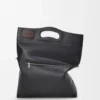 Bolso tote «Bob Folded» en piel de becerro flexible y brillante Bolso tote «Bob Folded» en piel de becerro flexible y brillante