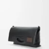 Bolso tote «Bob Folded» en piel de becerro flexible y brillante Bolso tote «Bob Folded» en piel de becerro flexible y brillante