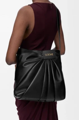 Bolso tote drapeado en piel de cordero napa suave