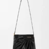 Bolso tote drapeado en piel de cordero napa suave Bolso tote drapeado en piel de cordero napa suave