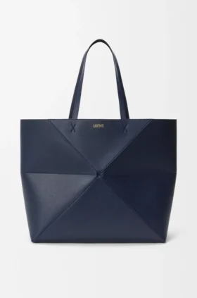 Bolso tote grande horizontal con pliegue Puzzle Fold en piel de becerro de grano suave