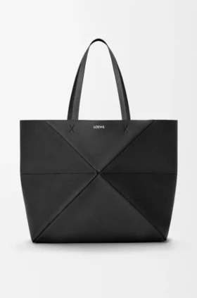 Bolso tote grande horizontal con pliegue Puzzle Fold en piel de becerro de grano suave