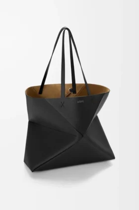 Bolso tote grande horizontal con pliegue Puzzle Fold en piel de becerro de grano suave