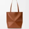 Bolso tote mediano Puzzle Fold en piel de becerro brillante Bolso tote mediano Puzzle Fold en piel de becerro brillante