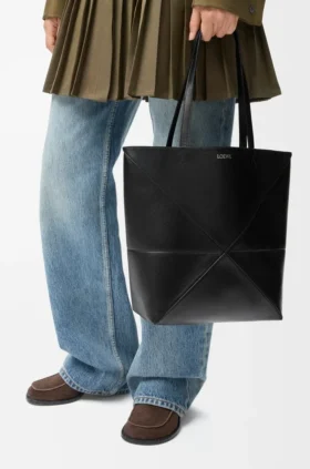 Bolso tote mediano Puzzle Fold en piel de becerro brillante