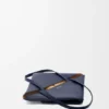 Bolso tote mediano Puzzle Fold en piel de becerro brillante Bolso tote mediano Puzzle Fold en piel de becerro brillante