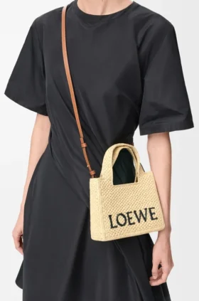 Bolso tote «Mini Loewe Font Tote» en rafia