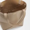 Bolso tote Puzzle Fold Mini en piel de becerro brillante Bolso tote Puzzle Fold Mini en piel de becerro brillante