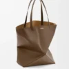Bolso tote Puzzle Fold XL en piel de becerro brillante Bolso tote Puzzle Fold XL en piel de becerro brillante