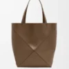 Bolso tote Puzzle Fold XL en piel de becerro brillante Bolso tote Puzzle Fold XL en piel de becerro brillante