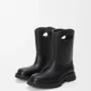 Botas Bobby en piel de becerro granulada curtida al vegetal Botas Bobby en piel de becerro granulada curtida al vegetal