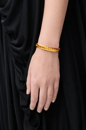 Brazalete trenzado fino en plata de ley