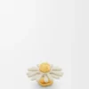 Broche de flor en piel de becerro Broche de flor en piel de becerro