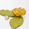 Broche de flor en piel de becerro Broche de flor en piel de becerro