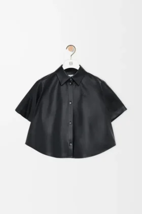 Camisas de manga corta con silueta trapecio en piel de cordero napa