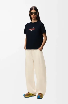 Camiseta de corte regular en mezcla de algodón