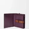 Cartera compacta con cremallera en piel de becerro de grano suave Cartera compacta con cremallera en piel de becerro de grano suave