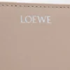 Cartera compacta con el nodo de Loewe en piel de becerro napa brillante Cartera compacta con el nodo de Loewe en piel de becerro napa brillante