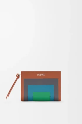 Cartera compacta de piel de becerro napa