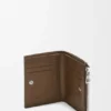 Cartera compacta y ajustada de piel de venado Cartera compacta y ajustada de piel de venado
