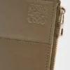Cartera compacta y delgada en piel de becerro brillante Cartera compacta y delgada en piel de becerro brillante