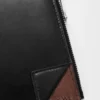 Cartera compacta y delgada Switch en piel de becerro granulada flexible y gamuza Cartera compacta y delgada Switch en piel de becerro granulada flexible y gamuza