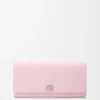 Cartera Continental Anagram en piel de becerro con textura de Pebble Cartera Continental Anagram en piel de becerro con textura de Pebble