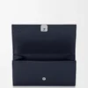 Cartera Continental Anagram en piel de becerro con textura de Pebble Cartera Continental Anagram en piel de becerro con textura de Pebble