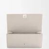Cartera Continental Anagram en piel de becerro con textura de Pebble Cartera Continental Anagram en piel de becerro con textura de Pebble