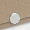 Cartera Continental Pebble en piel de becerro con textura Pebble Cartera Continental Pebble en piel de becerro con textura Pebble