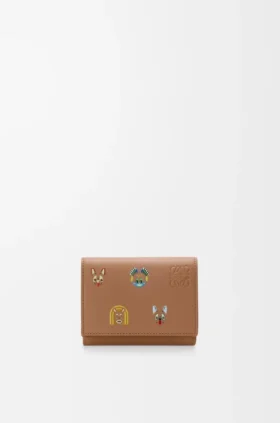 Cartera de tres pliegues Cats en piel de becerro clásica