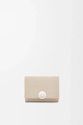 Cartera de tres pliegues «Pebble» en piel de becerro con textura «Pebble»