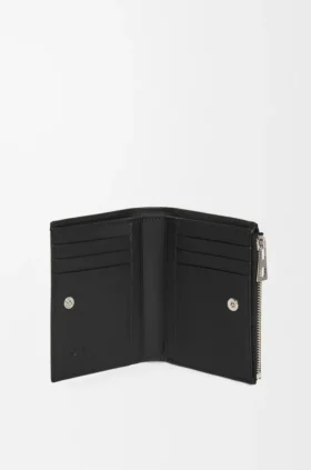 Cartera delgada y compacta en piel de becerro clásica texturizada