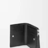 Cartera delgada y compacta Puzzle en piel de becerro granulada y flexible Cartera delgada y compacta Puzzle en piel de becerro granulada y flexible