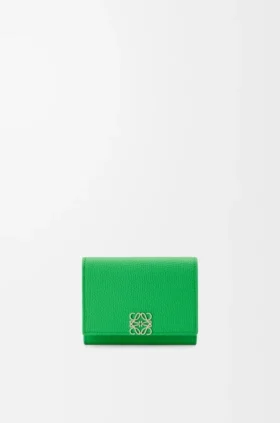Cartera triple «Anagram» en piel de becerro con grano de Pebble