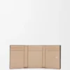 Cartera triple «Anagram» en piel de becerro con grano de Pebble Cartera triple «Anagram» en piel de becerro con grano de Pebble