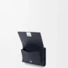 Cartera triple «Anagram» en piel de becerro con grano de Pebble Cartera triple «Anagram» en piel de becerro con grano de Pebble
