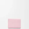 Cartera triple «Anagram» en piel de becerro con grano de Pebble Cartera triple «Anagram» en piel de becerro con grano de Pebble