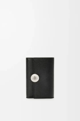 Cartera vertical pequeña «Pebble» en piel de becerro con textura «Pebble» Cartera vertical pequeña «Pebble» en piel de becerro con textura «Pebble»