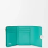 Cartera vertical pequeña «Pebble» en piel de becerro con textura «Pebble» Cartera vertical pequeña «Pebble» en piel de becerro con textura «Pebble»