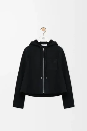 Chaqueta con capucha de piel de oveja