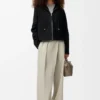 Chaqueta con capucha de piel de oveja Chaqueta con capucha de piel de oveja